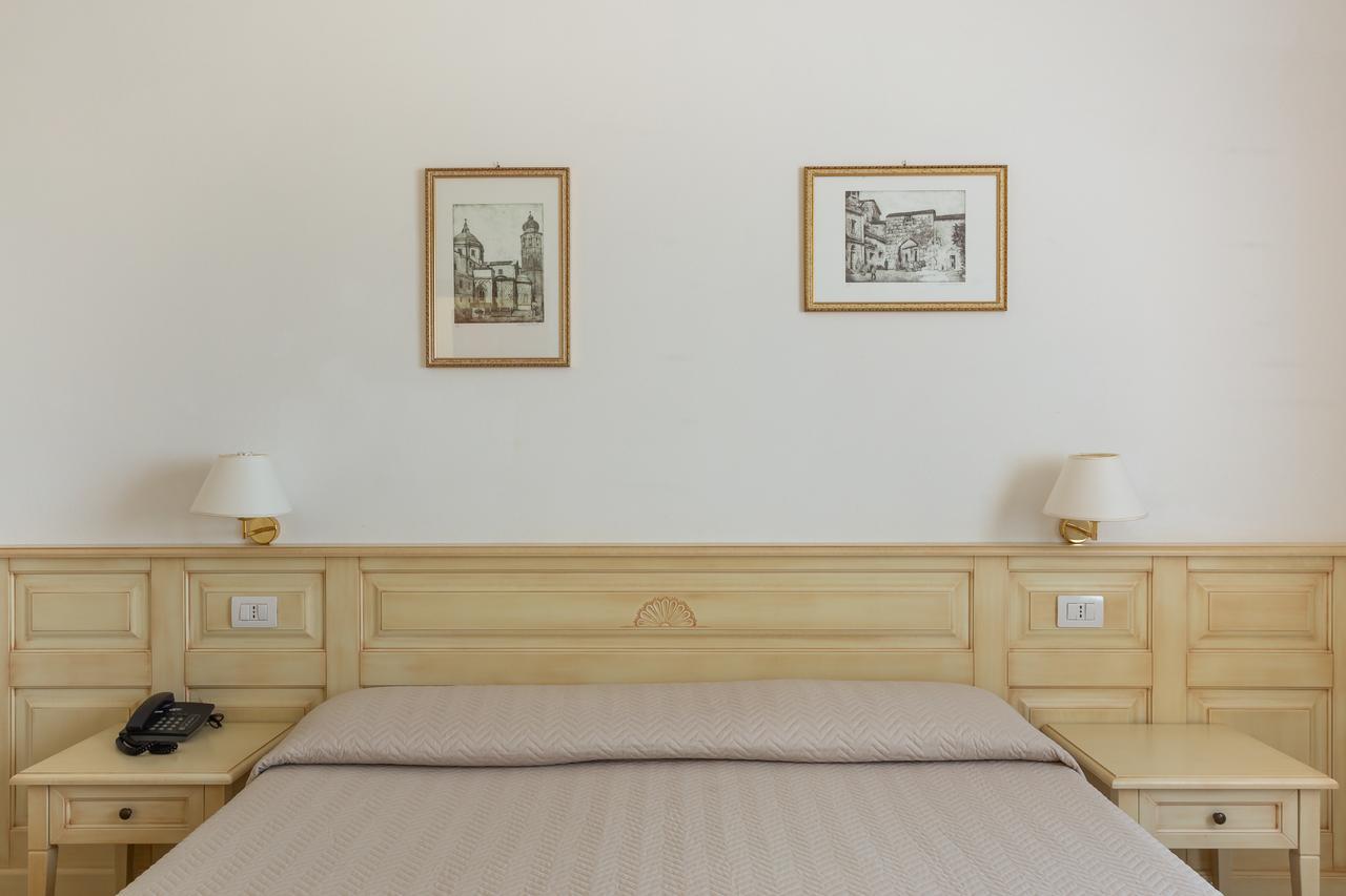 Rodia Inn Oristano Eksteriør billede